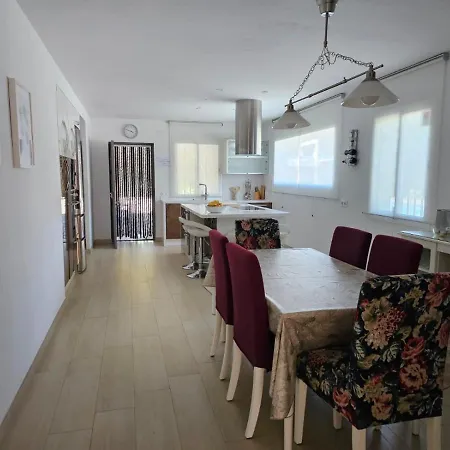 Torrealta, 4000 M2 Vila *