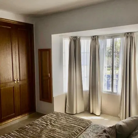 Torrealta, 4000 M2 别墅 加的斯